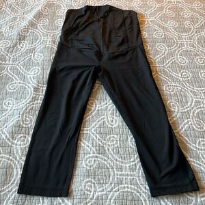 2 pairs of 3/4 length (capri) maternity leggings – medium – Isabel maternity